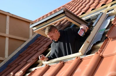 Pose de fenêtres de toit Velux à Aurin